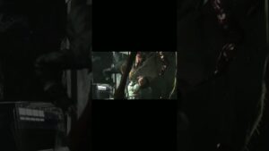 空飛ぶ敵への対処法はどうする？【バイオハザード6】#shorts