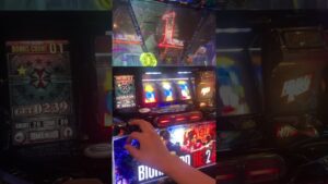 【バイオハザードRE2】残り3ゲームで引いたぁ😆✌️#バイオハザードre2 #パチスロ  #実践